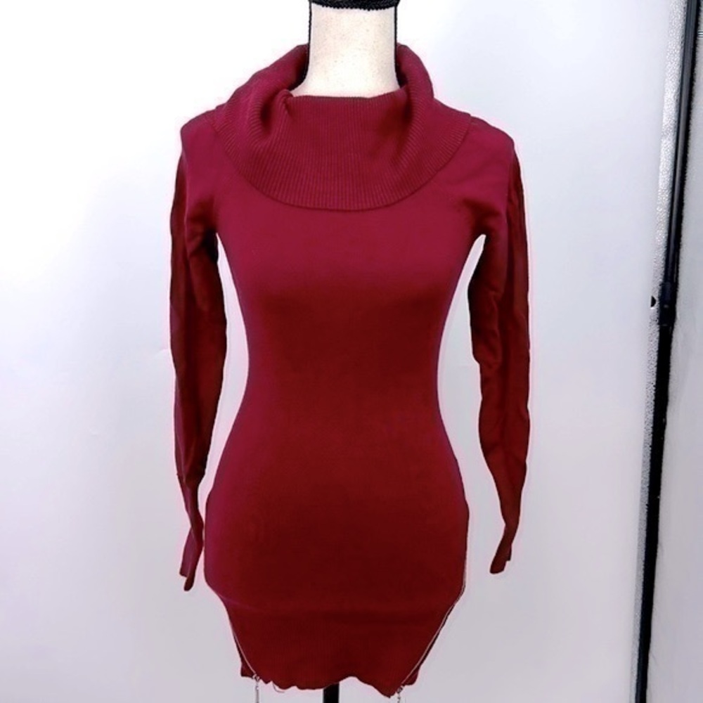 UEC long sleeve cowl neck sweater dress size xs maroon Guess